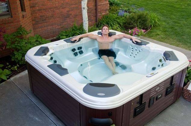 For Father’s Day: Clean Hot Tubs Made Easy!